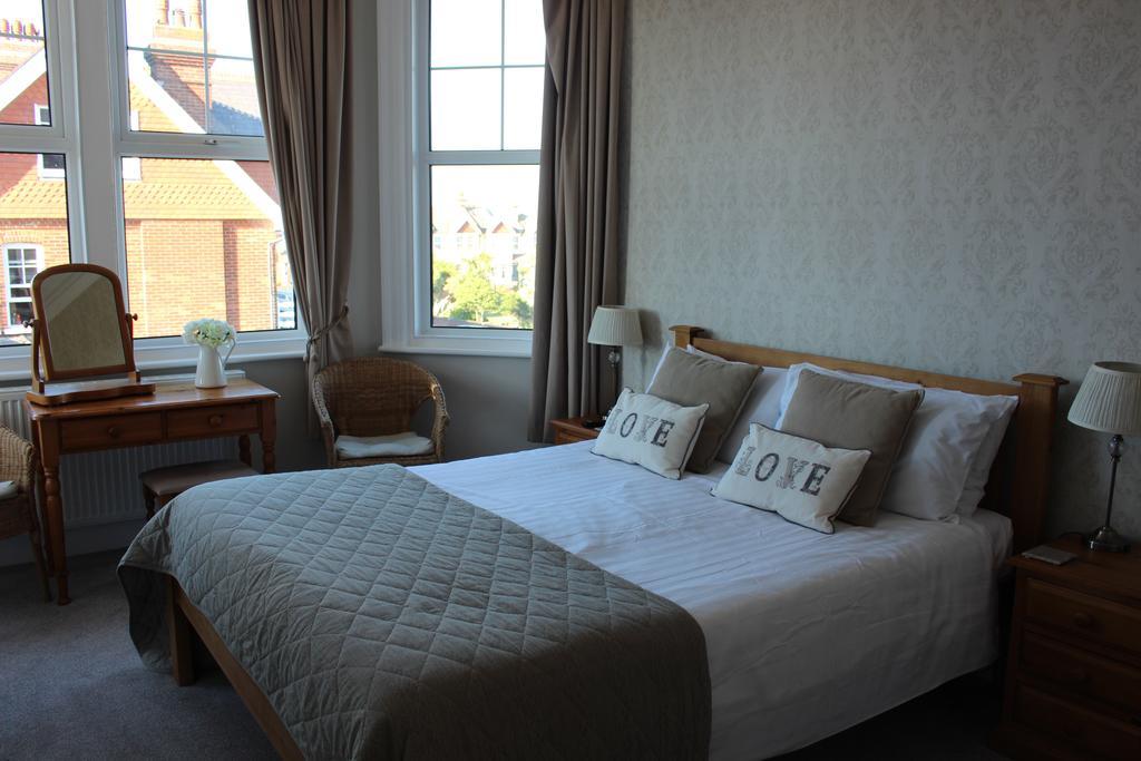 Beamsley Lodge B&B Истбурн Экстерьер фото