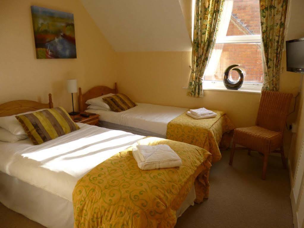 Beamsley Lodge B&B Истбурн Экстерьер фото